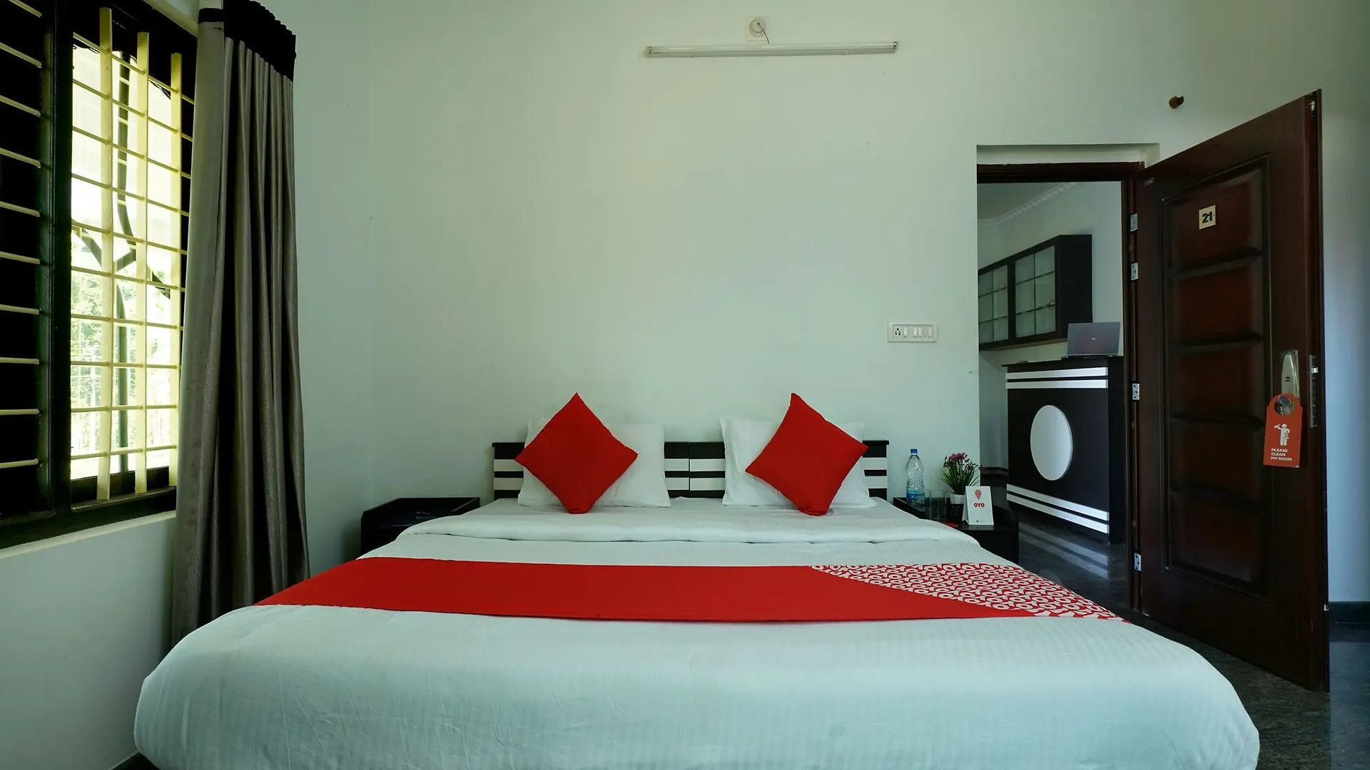 ** Hotel Oyo 12224 Karoli Inn Munnar Indie